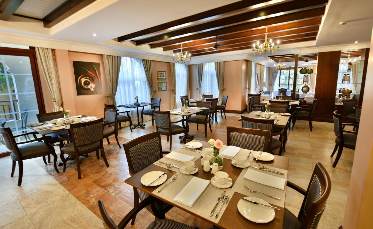 Casa Solada Hotel คัมพาลา ภายนอก รูปภาพ