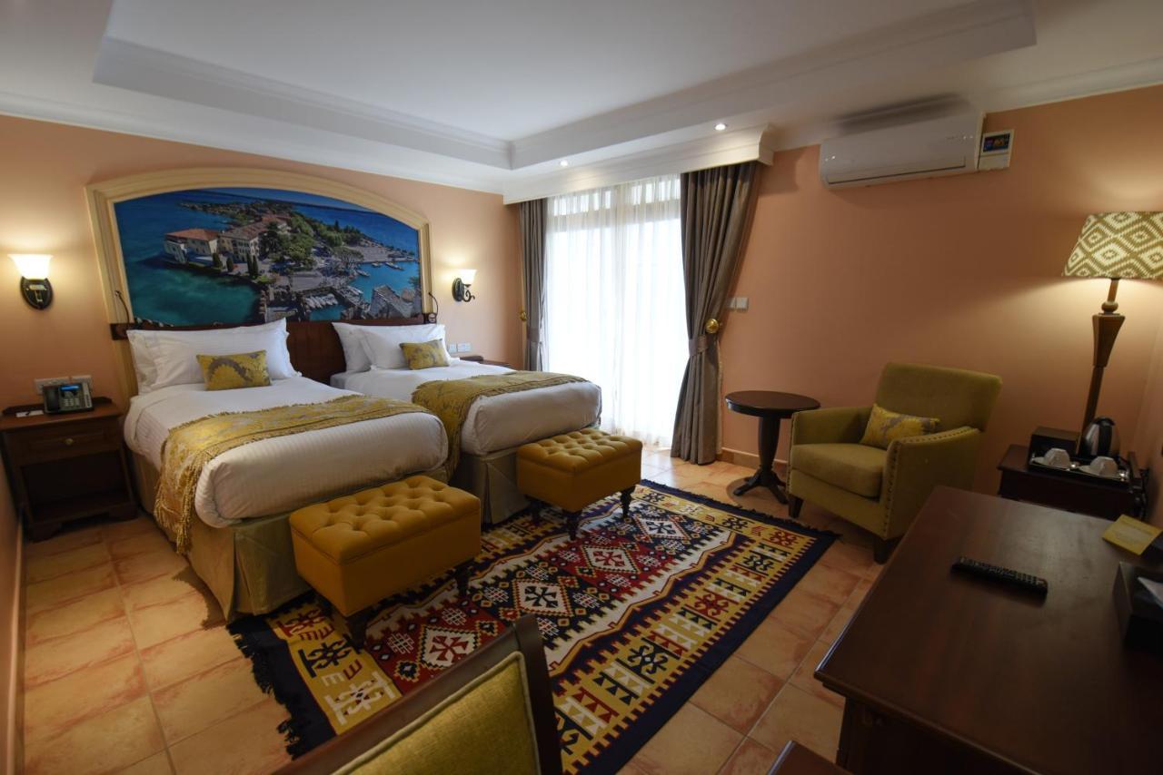 Casa Solada Hotel คัมพาลา ภายนอก รูปภาพ