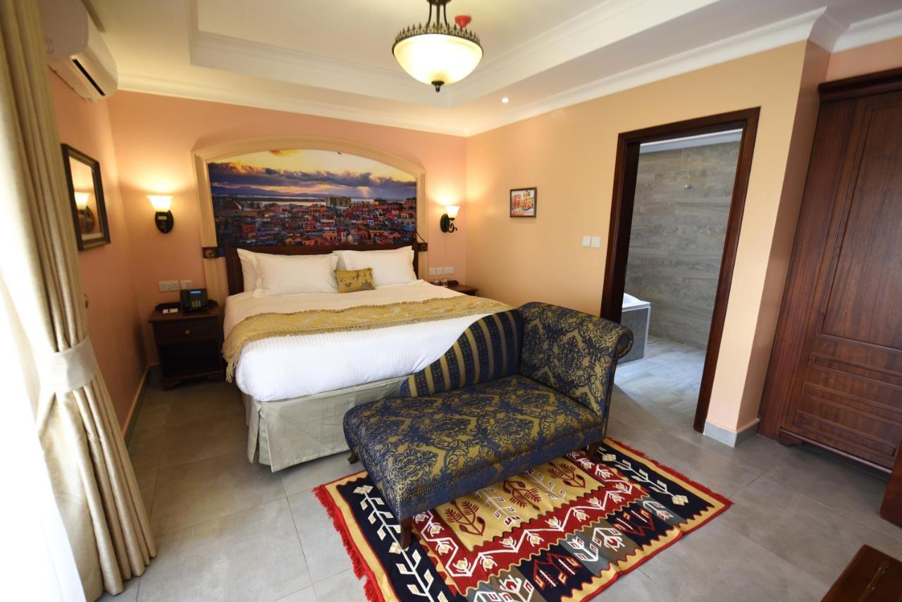 Casa Solada Hotel คัมพาลา ภายนอก รูปภาพ
