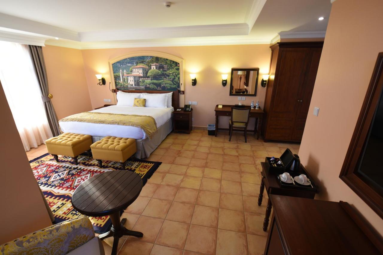 Casa Solada Hotel คัมพาลา ภายนอก รูปภาพ